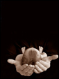 Мужские руки держат младенца: Душа ребенка - чистая слеза,  в ней и тепло, и свет, и откровение, и искренность, доверенность в глазах! И ожиданье доброго общения!